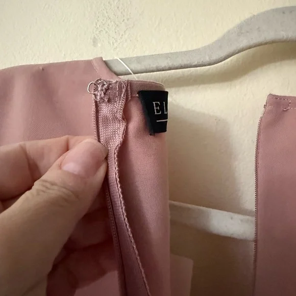 Eloquii NWT Twist Front Dress in Blush Neutral, Long Sleeve and Stretchy, sz 18 - Picture 9 of 11